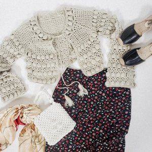 Vintage | Size Small Handmade Cropped Cream Festival Tassel Bubble Knit Cardigan